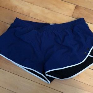 Fabletics lines running shorts